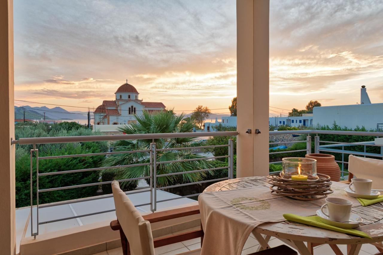 Elegant new maisonette near the sea Aegina Esterno foto